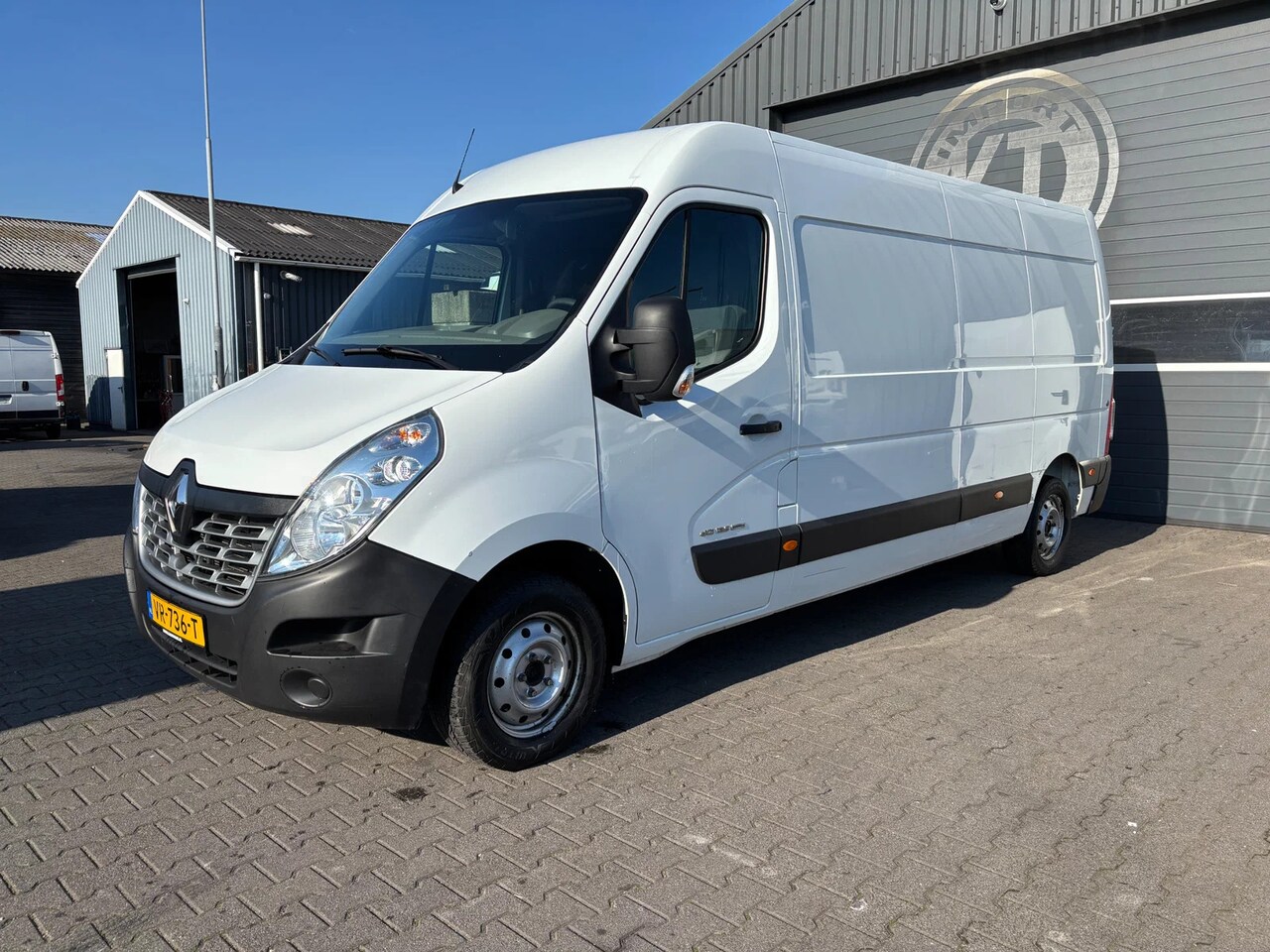 Renault Master - 2.3 DCI 135 Energy L3 H2 Full Options! - AutoWereld.nl