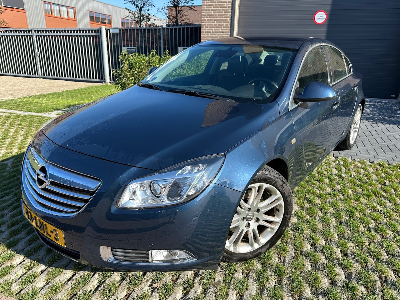 Opel Insignia - MET AIRCO & APK TOT 22-07-2027! - AutoWereld.nl