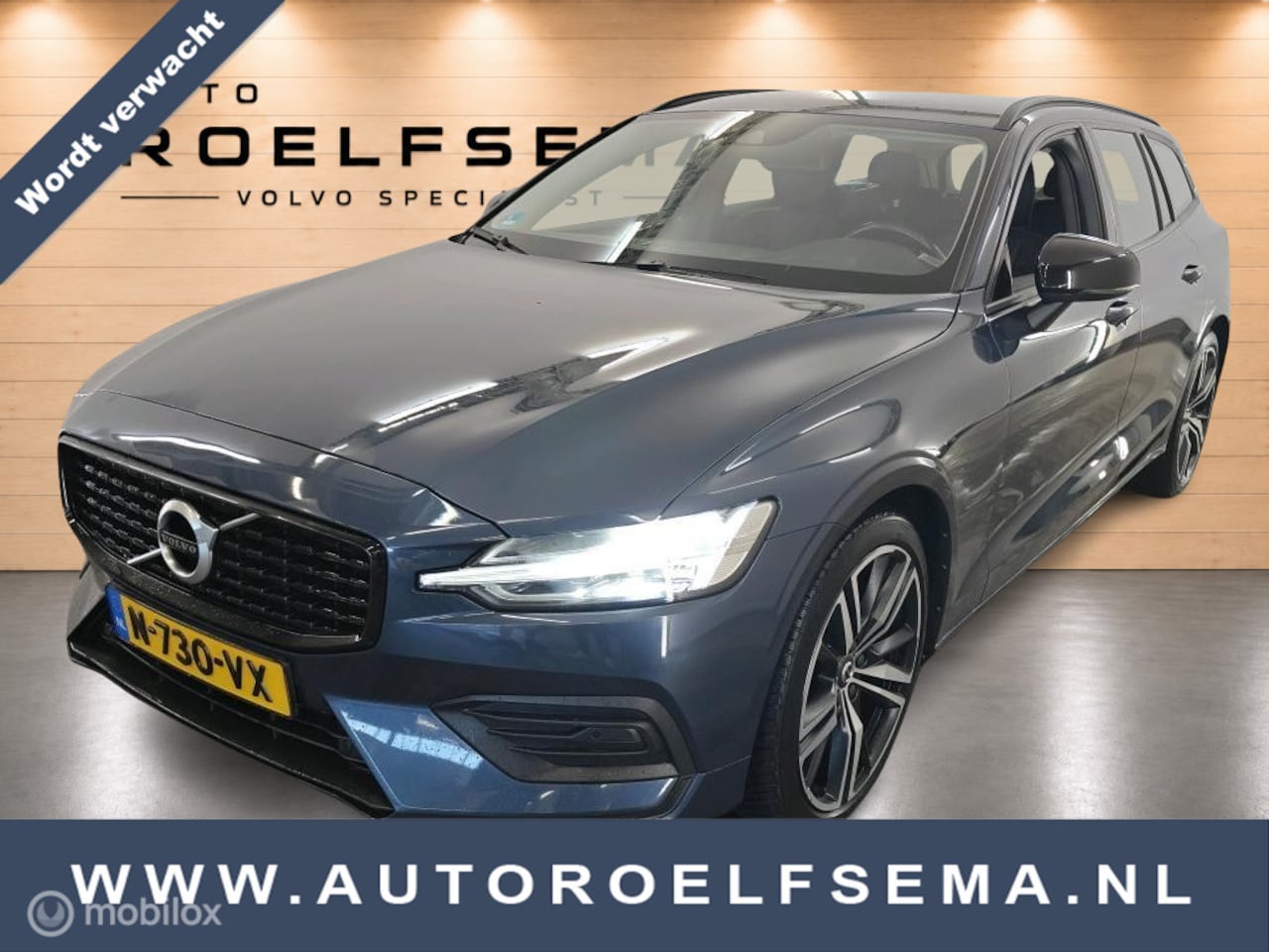 Volvo V60 - 2.0 B3 Momentum Business | Lederen Bekleding | Adaptieve Cruise Control | Trekhaak | 19” V - AutoWereld.nl