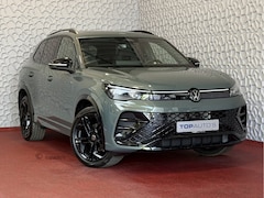 Volkswagen Tiguan - 1.5 eTSI 150PK ZNDR STEKKER DSG R-Line Black Style | Panorama | HUD | Trekhaak | 360° Came