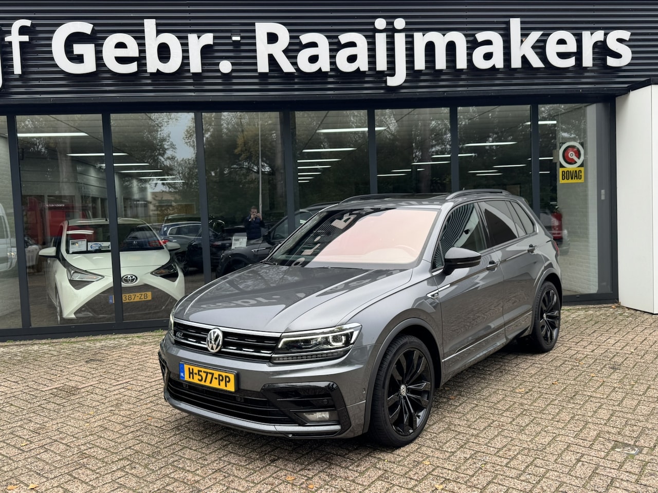 Volkswagen Tiguan - 1.5TSI Highline R-Line*Panoramadak*ACC*EXPORT/EX.BPM* - AutoWereld.nl