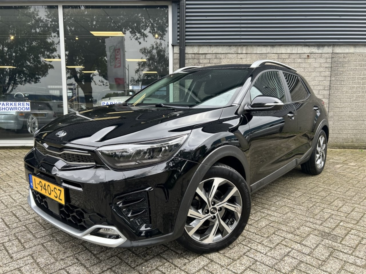 Kia Stonic - 1.0 T-GDi MHEV GT-Line+ PANO/LED/Trekhaak - AutoWereld.nl