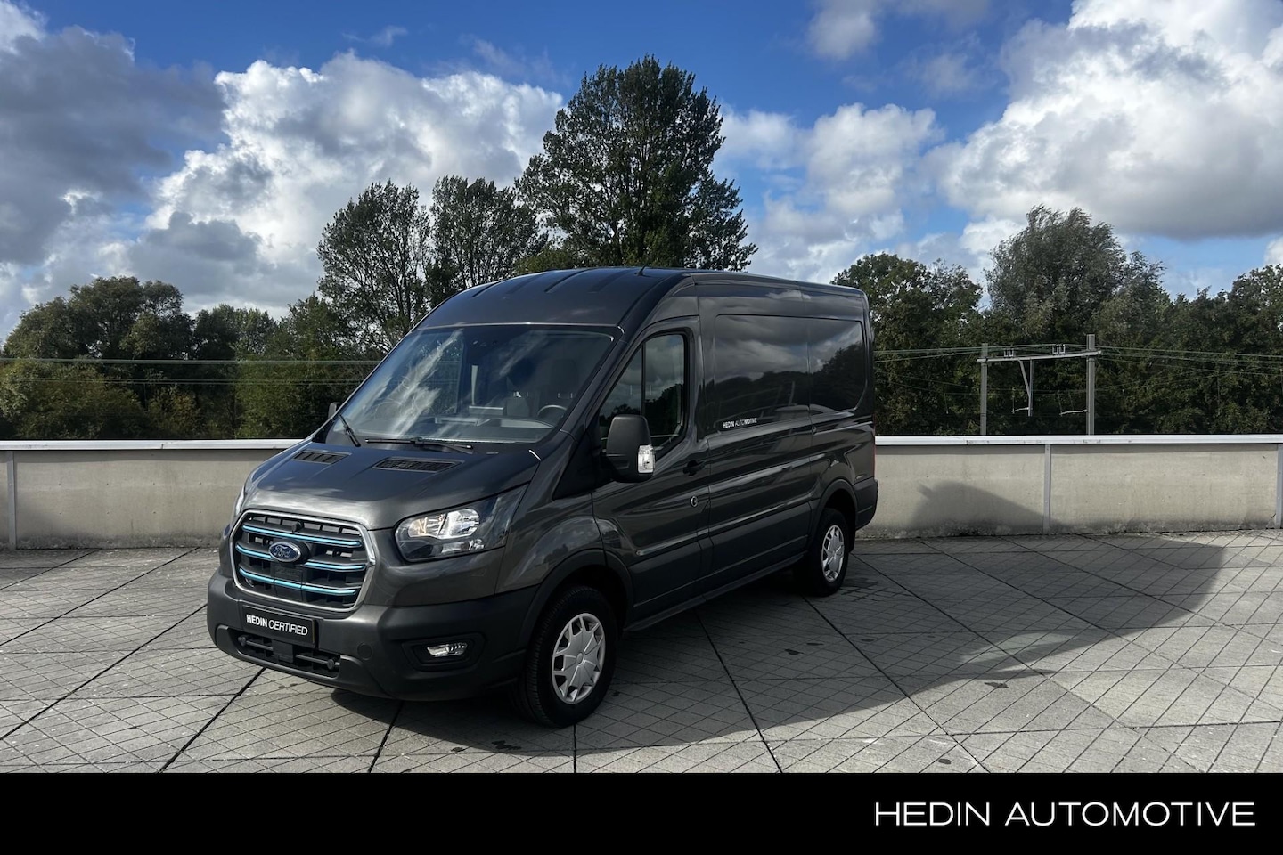 Ford E-Transit - 350 L2H3 Trend 68 kWh - AutoWereld.nl