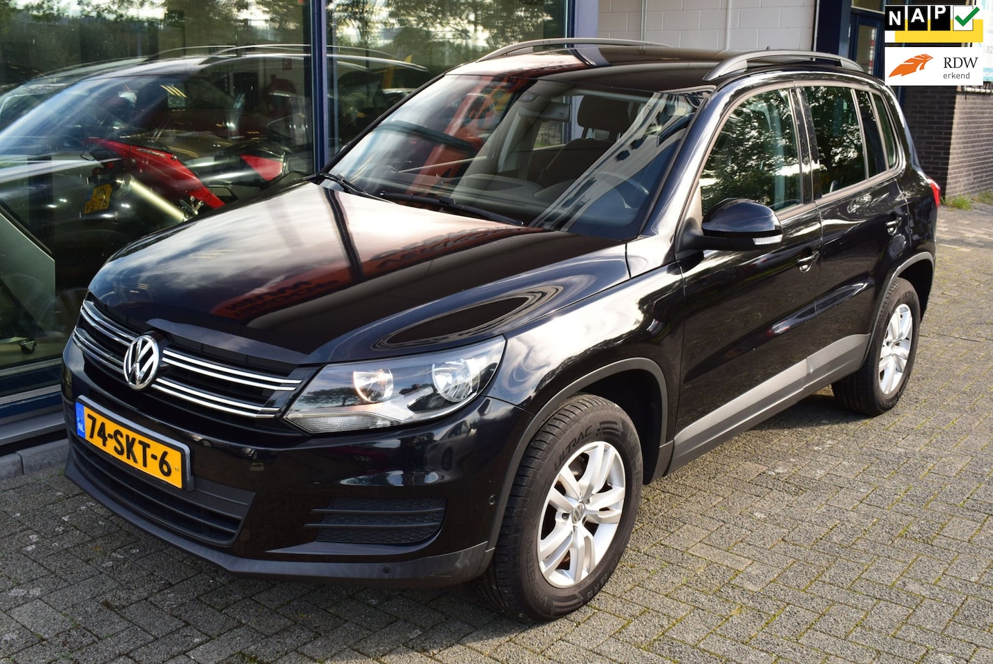 Volkswagen Tiguan - 1.4 TSI Comfort&Design|Climate Control|Cruise Contorl|Park Assist|16"Velgen - AutoWereld.nl