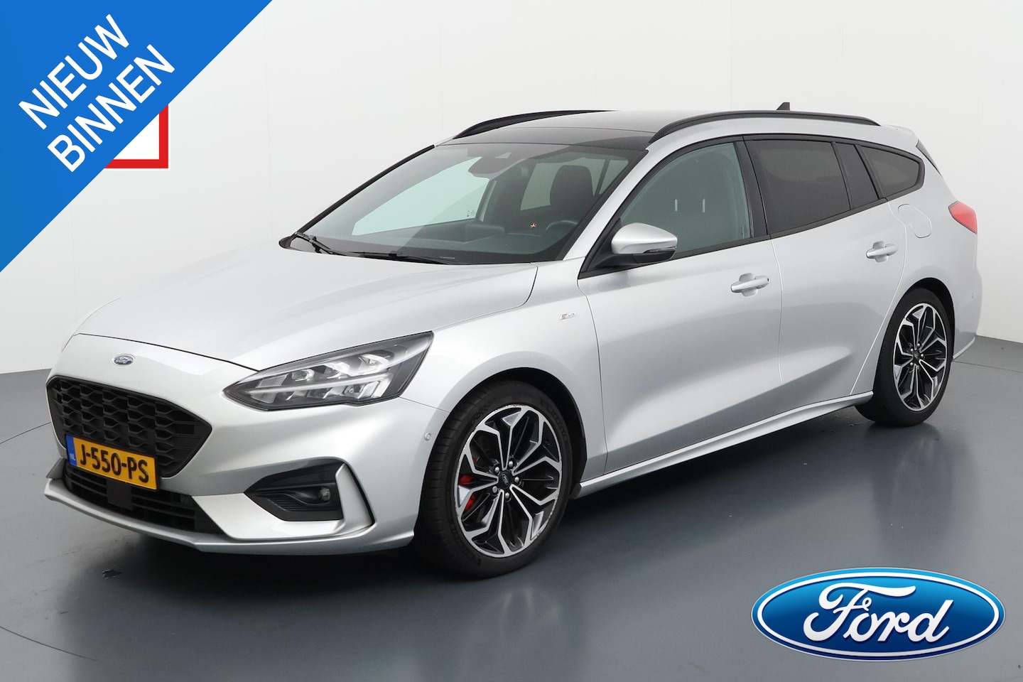 Ford Focus Wagon - 1.5 EcoB. 180pk ST Line Full-Options Panoramadak Trekhaak Wagon 1e Eigenaar Dealeronderhou - AutoWereld.nl