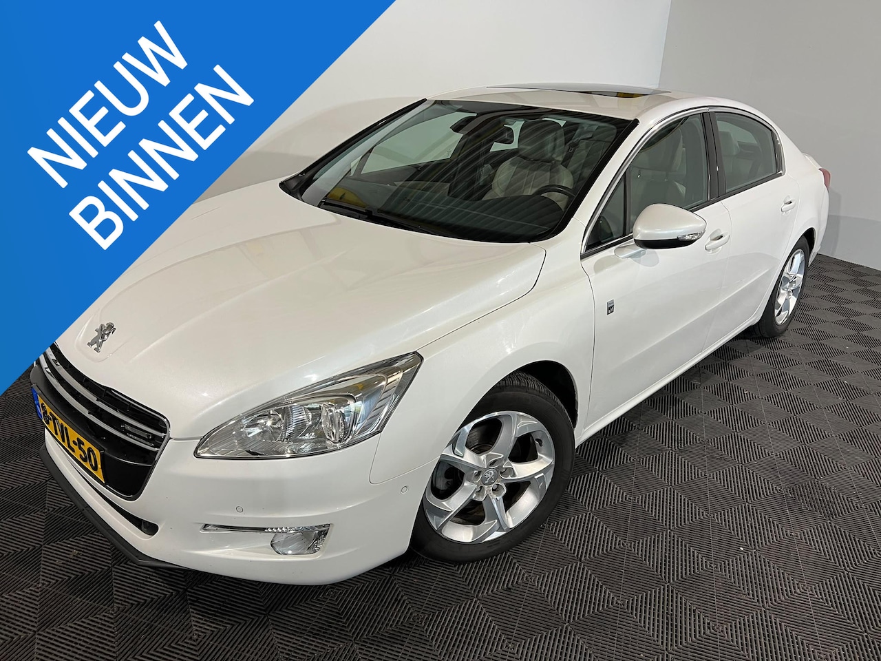 Peugeot 508 - 2.0 HDi Blue Lease Executive Hybrid4 2.0 HDi Blue Lease Executive Hybrid4 - AutoWereld.nl