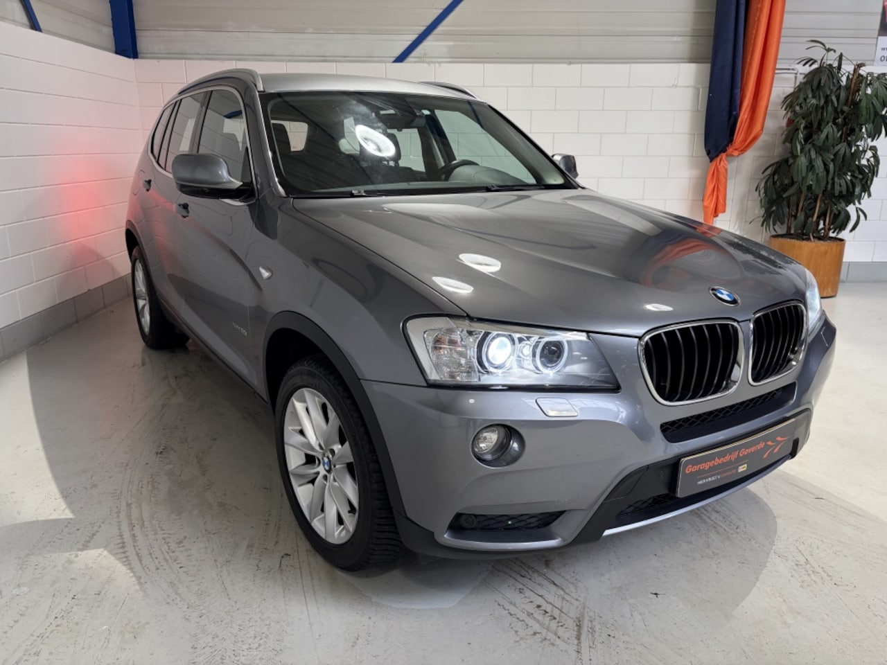 BMW X3 - (F25) xDrive 20i 184pk Aut. High Executive Elec trekhaak, Leder, PDC, Xenon - AutoWereld.nl