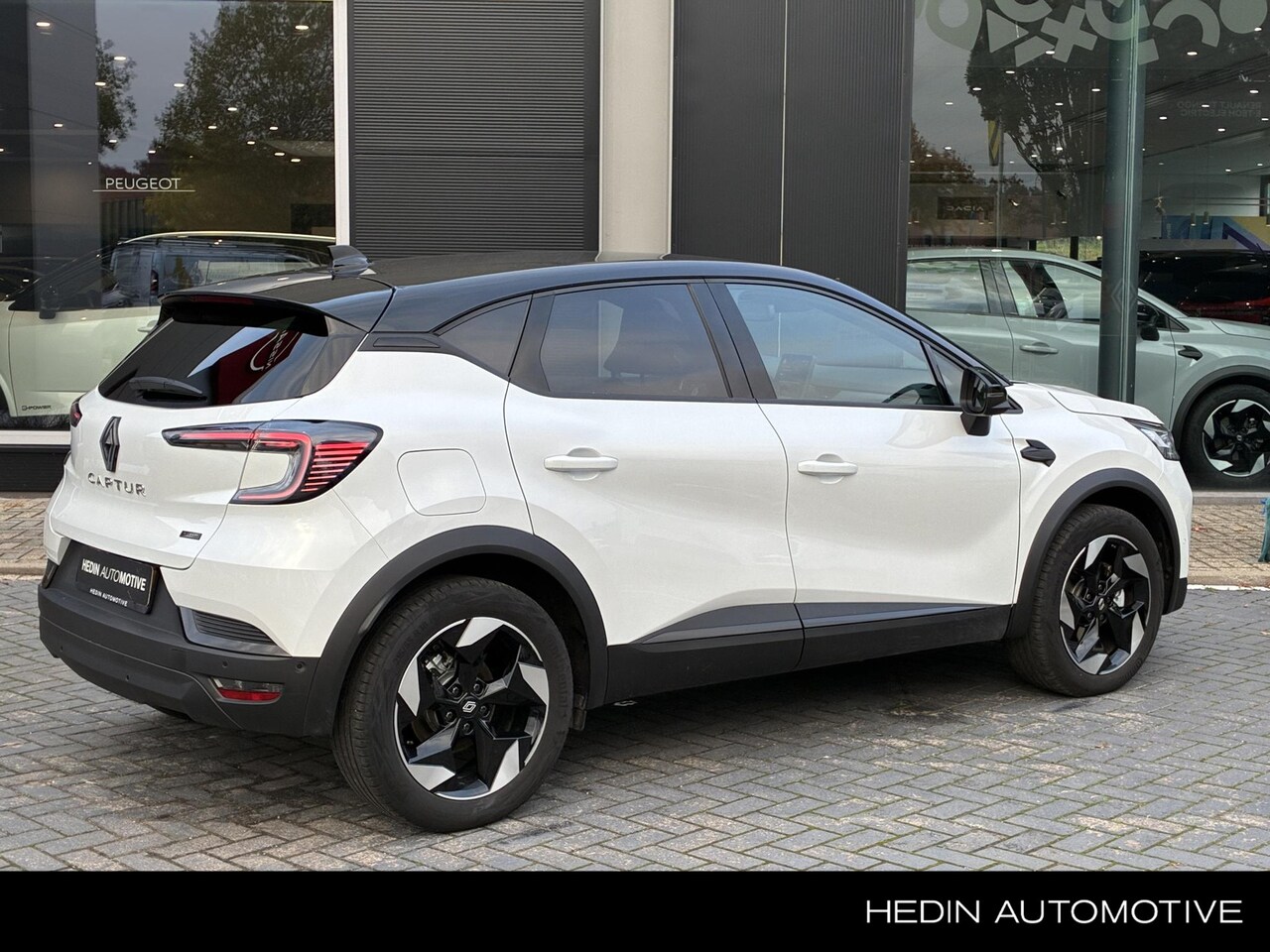 Renault Captur - 1.8 E-Tech full hybrid 160 techno | Camera | Navi | Keyless | - AutoWereld.nl
