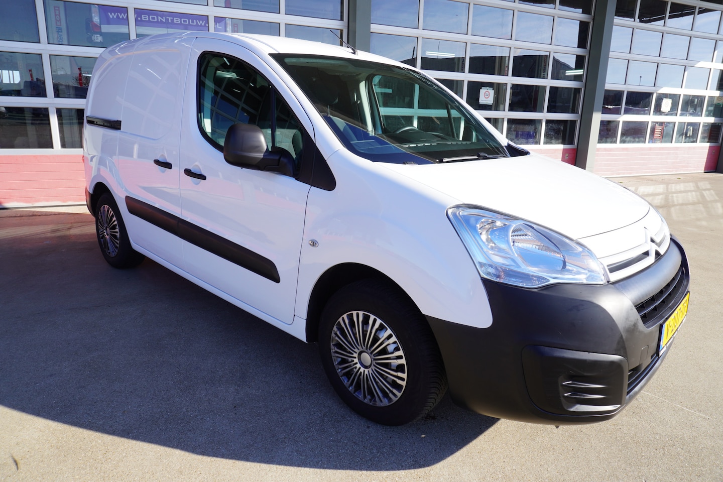 Citroën Berlingo - 1.6 BlueHDI 75 Club 1.6 BlueHDI 75 Club - AutoWereld.nl