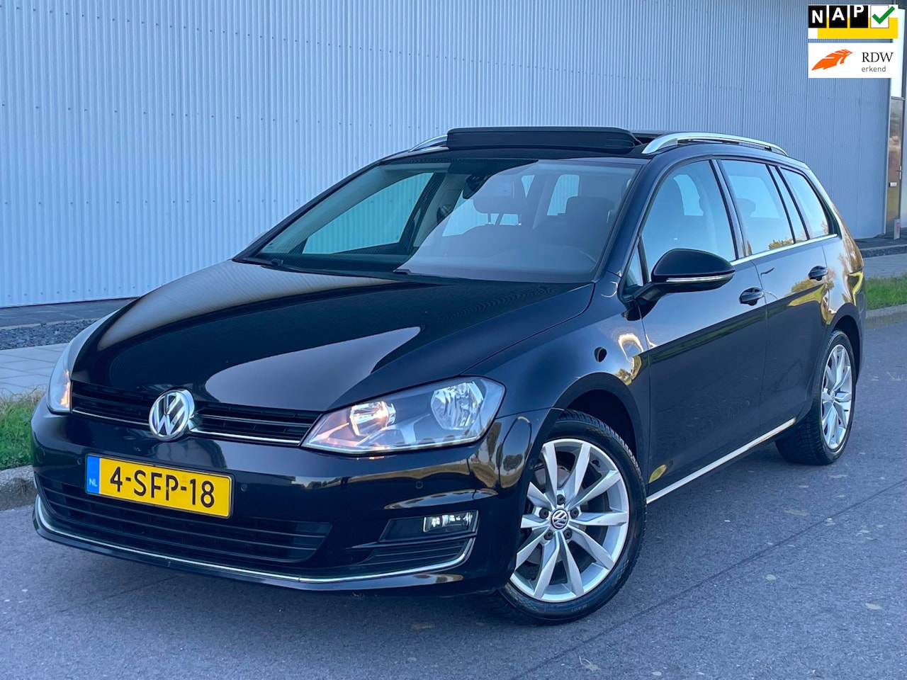 Volkswagen Golf Variant - 1.2 TSI Highline Panorama Trekhaak Navi - AutoWereld.nl