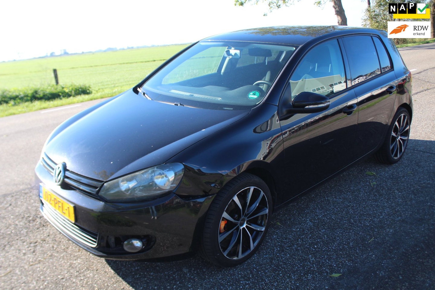 Volkswagen Golf - 1.2 TSI // 5-drs / klima / navi / lmv // - AutoWereld.nl