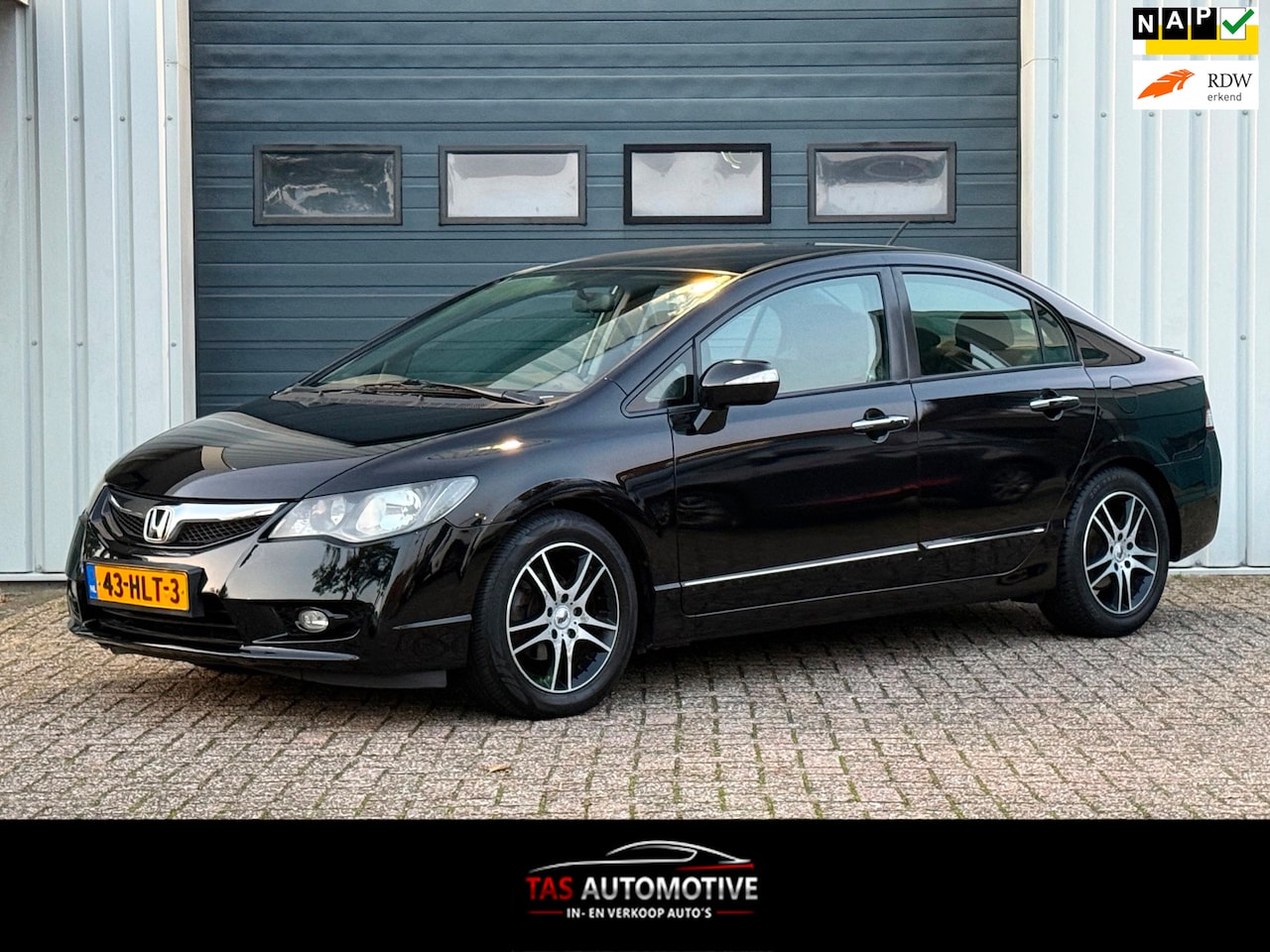 Honda Civic - 1.3 Hybrid AUTOMAAT / CLIMA / CRUISE / PDC - AutoWereld.nl