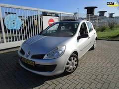 Renault Clio - 1.2-16V Business Line