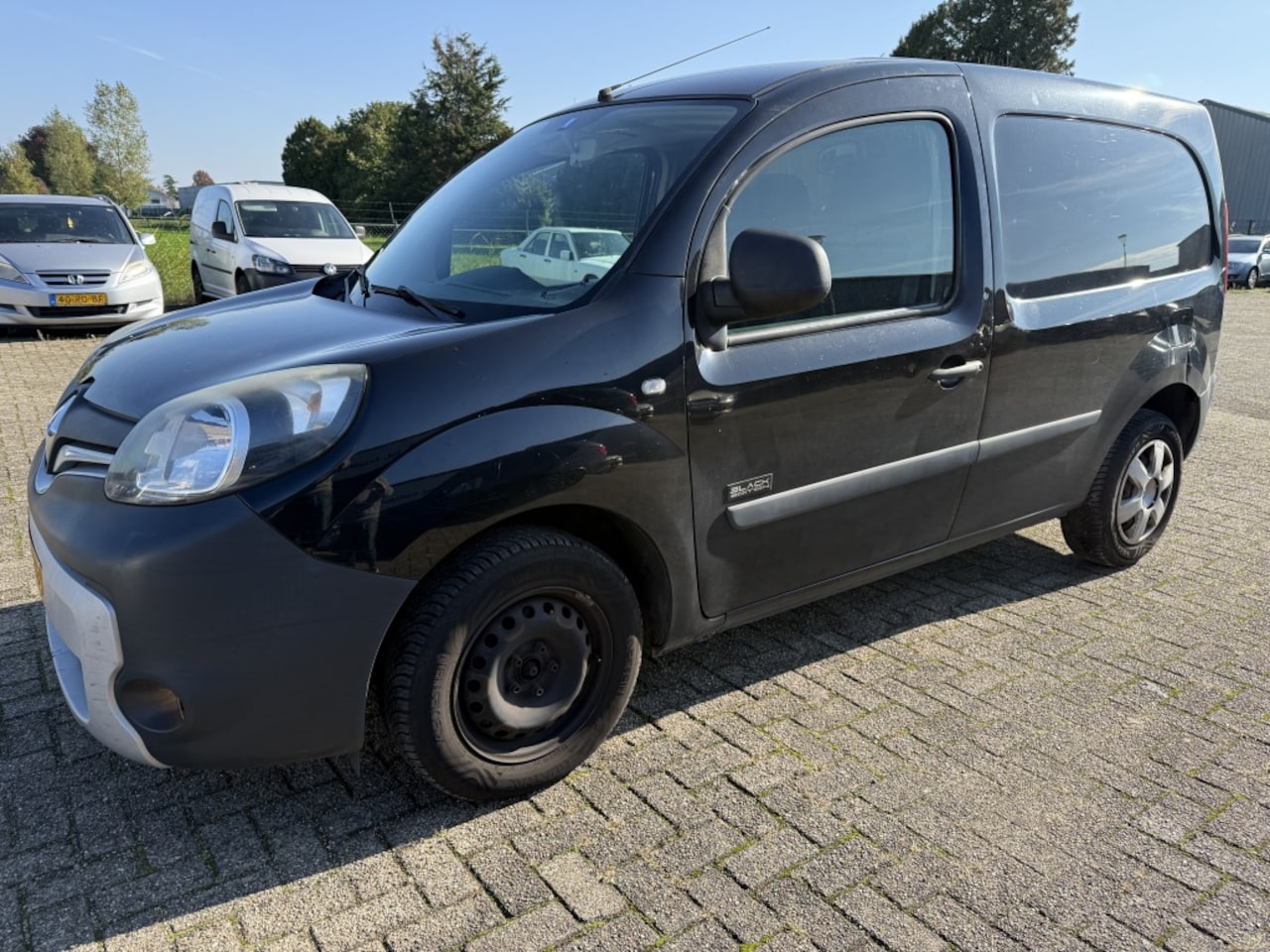 Renault Kangoo Express - 1.5 dCi Facelift 2012 APK 3-2027 ZWART - AutoWereld.nl