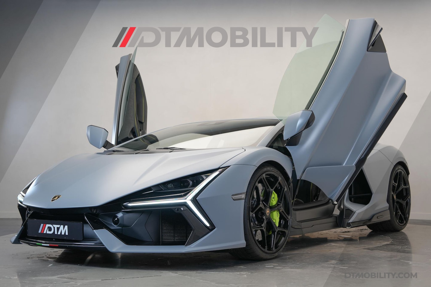 Lamborghini Revuelto - | Passenger Display | Carbon Interior - AutoWereld.nl