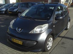 Peugeot 107 - apk 6.27 1.0-12V XR airco