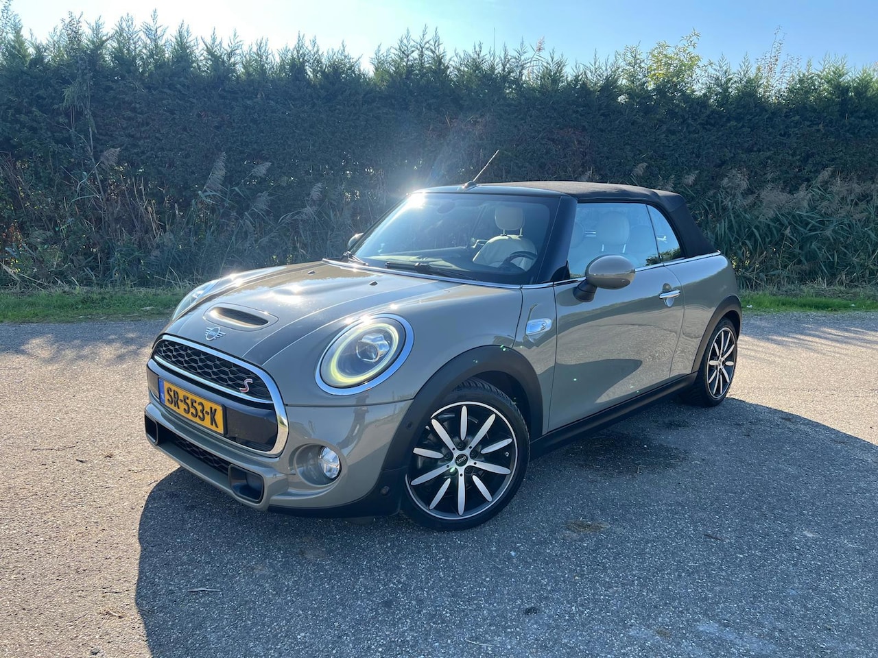 MINI Cabrio - 2.0 Cooper S Chili 192PK NAVI ECC LED HARMAN/KARDON - AutoWereld.nl