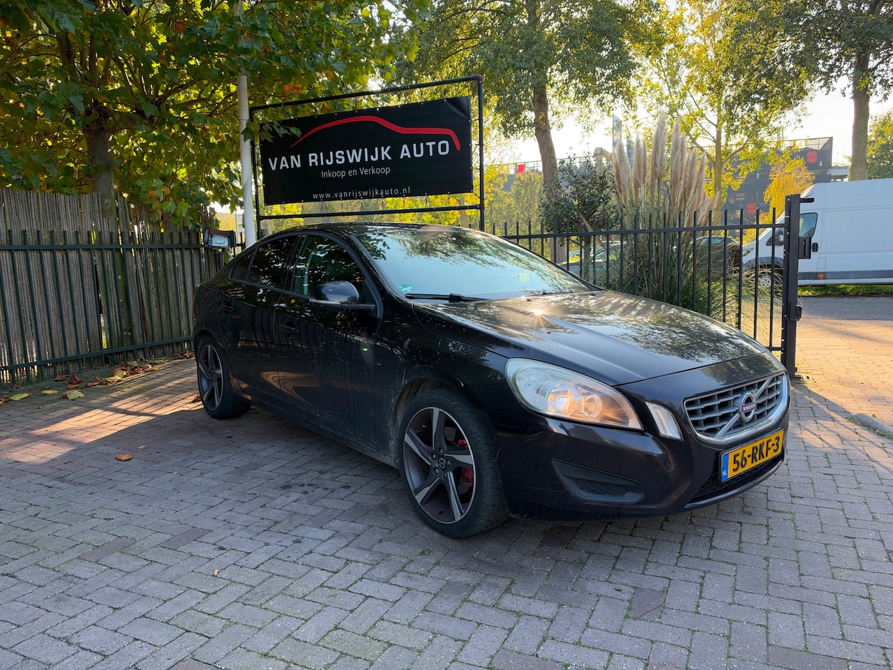 Volvo S60 - 1.6 T4 Kinetic Leder Nav Clima Goed Ond - AutoWereld.nl