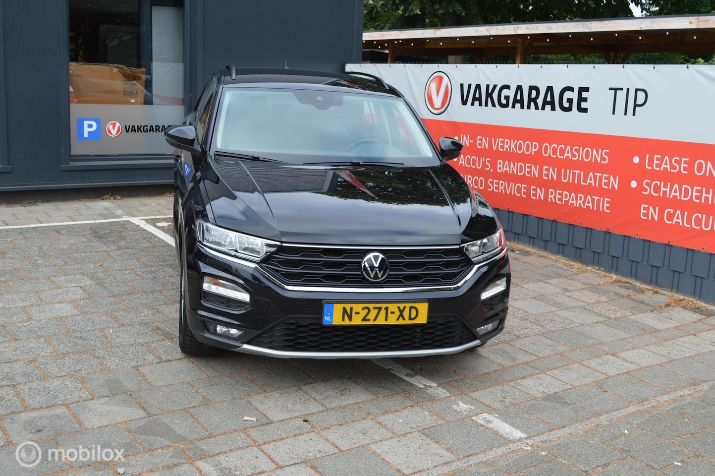 Volkswagen T-Roc - 1.0 TSI Style Business 1.0 TSI Style Business - AutoWereld.nl