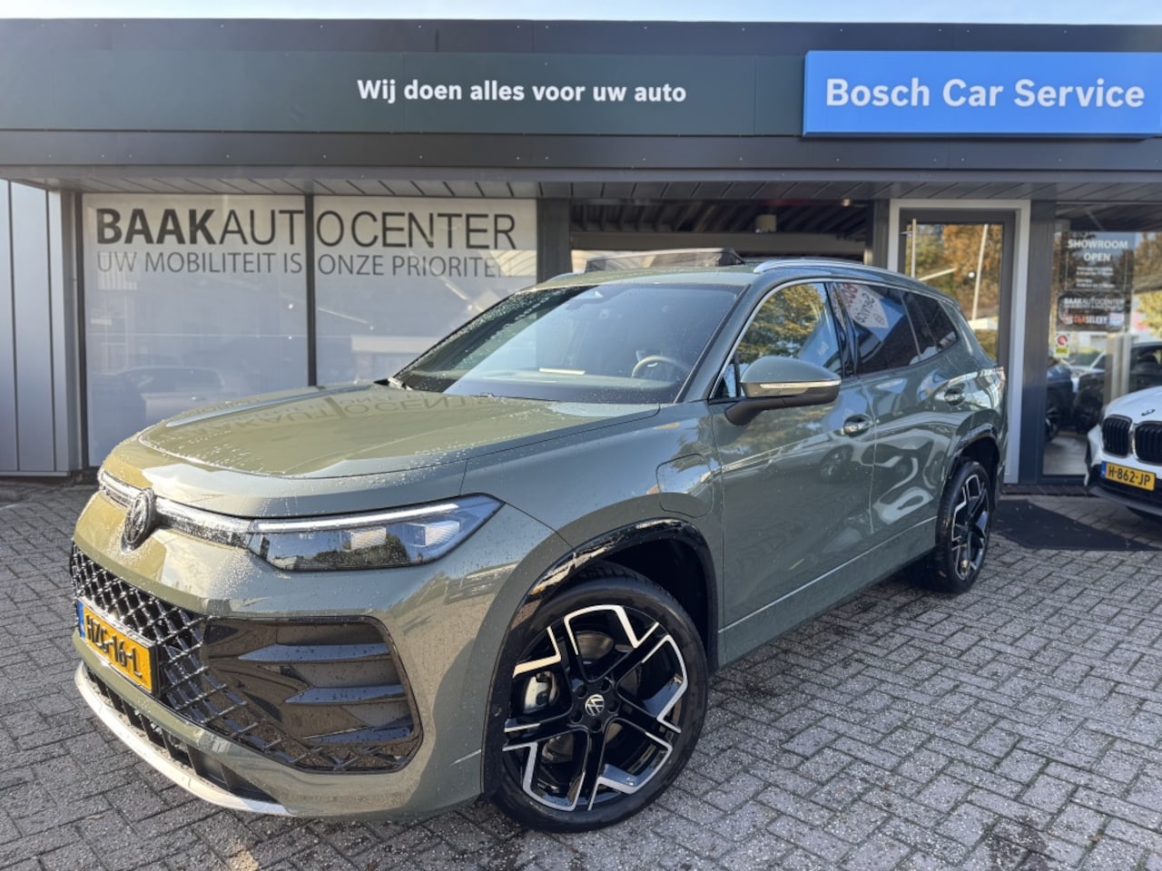 Volkswagen Tayron - 1.5 eHybrid R-line Edition | Stoel & Stuurverw. - AutoWereld.nl
