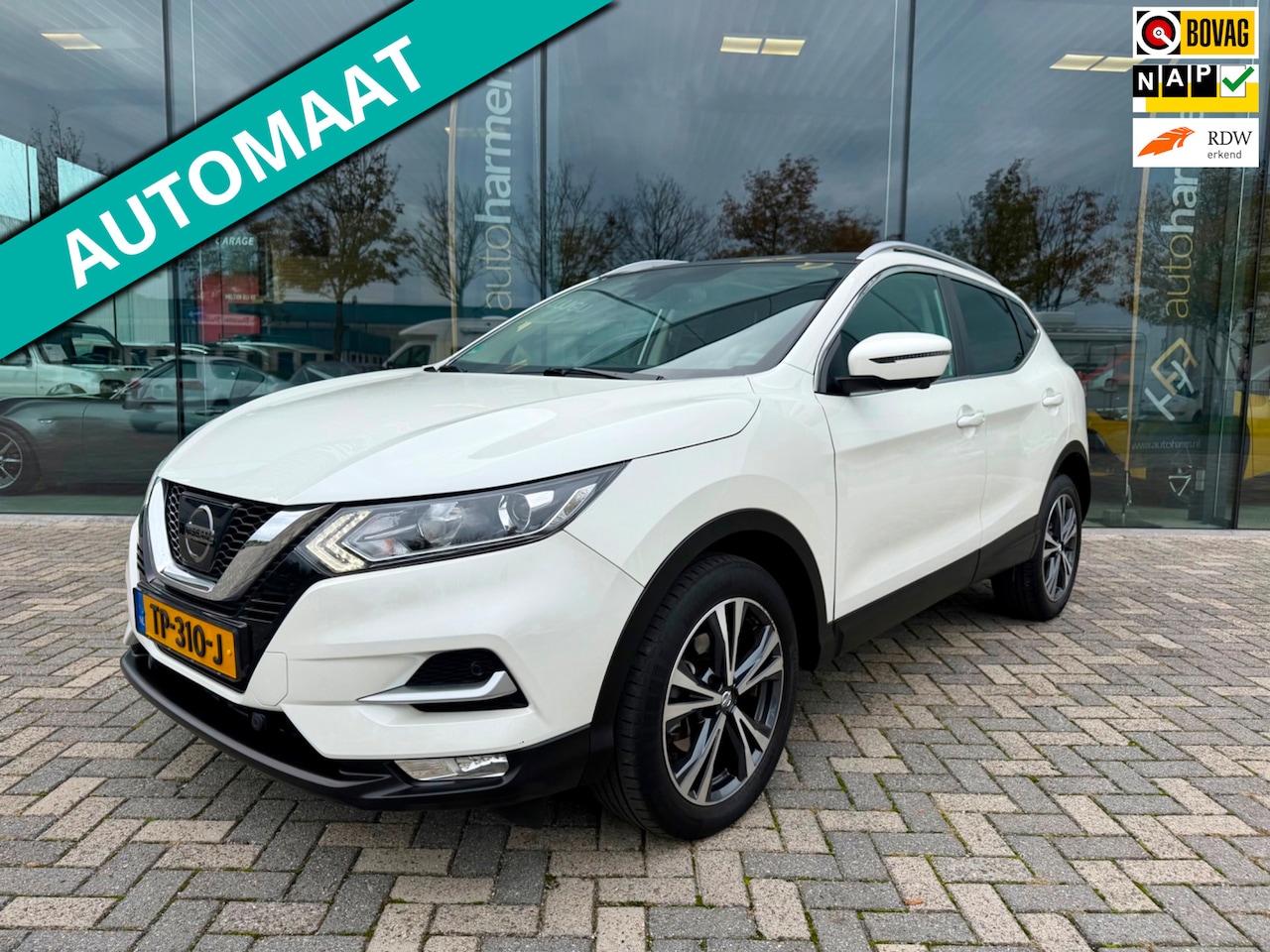 Nissan Qashqai - 1.2 automaat N-Connecta, NAP, 1e eigenaar, Panoramadak, Camera's, Navi, 18 inch - AutoWereld.nl