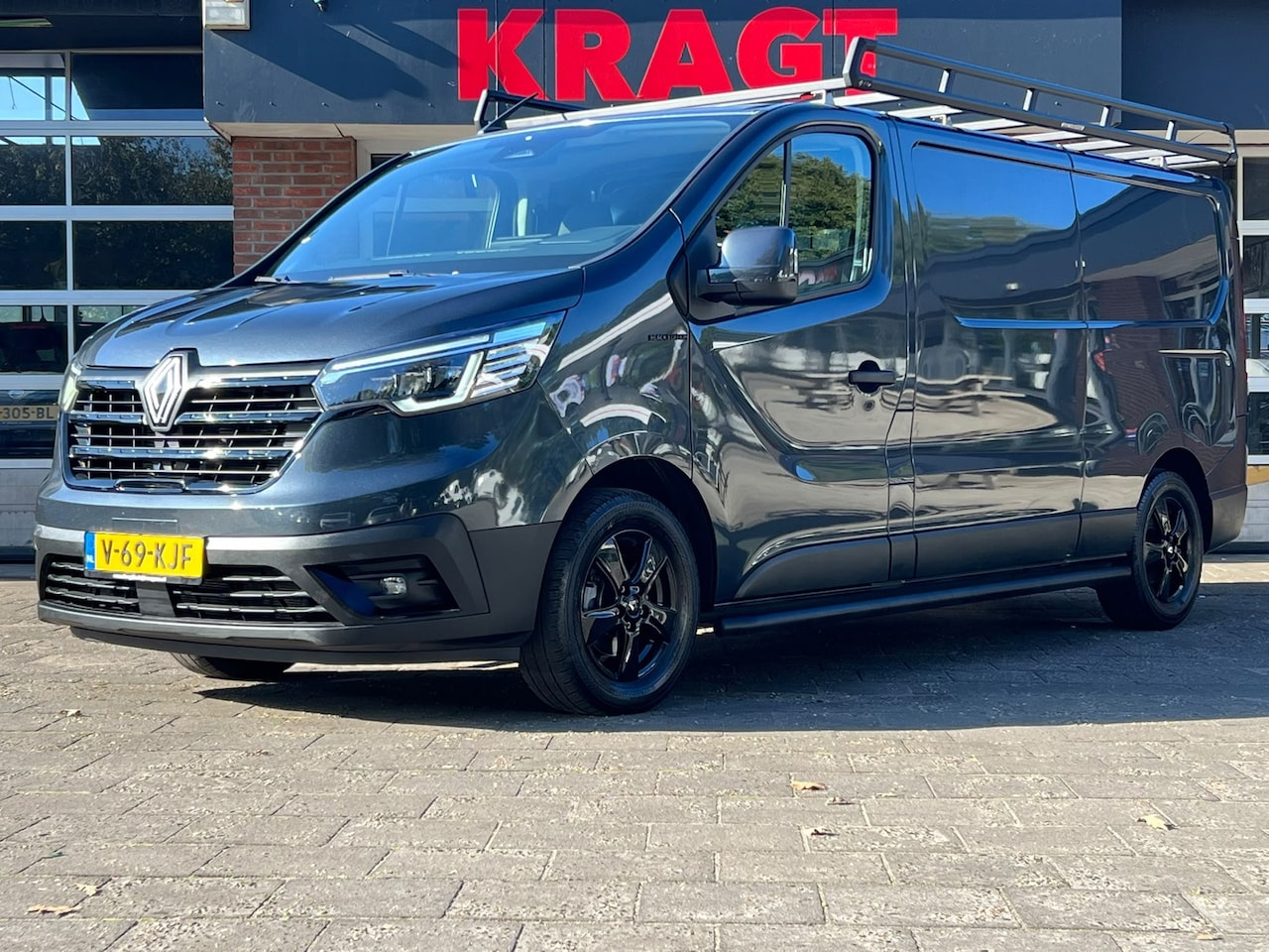Renault Trafic - 2.0 Blue dCi 150PK|L2H1|Automaat|NAP|trekhaak|cruise|achteruitrijcamera|apple carplay|digi - AutoWereld.nl