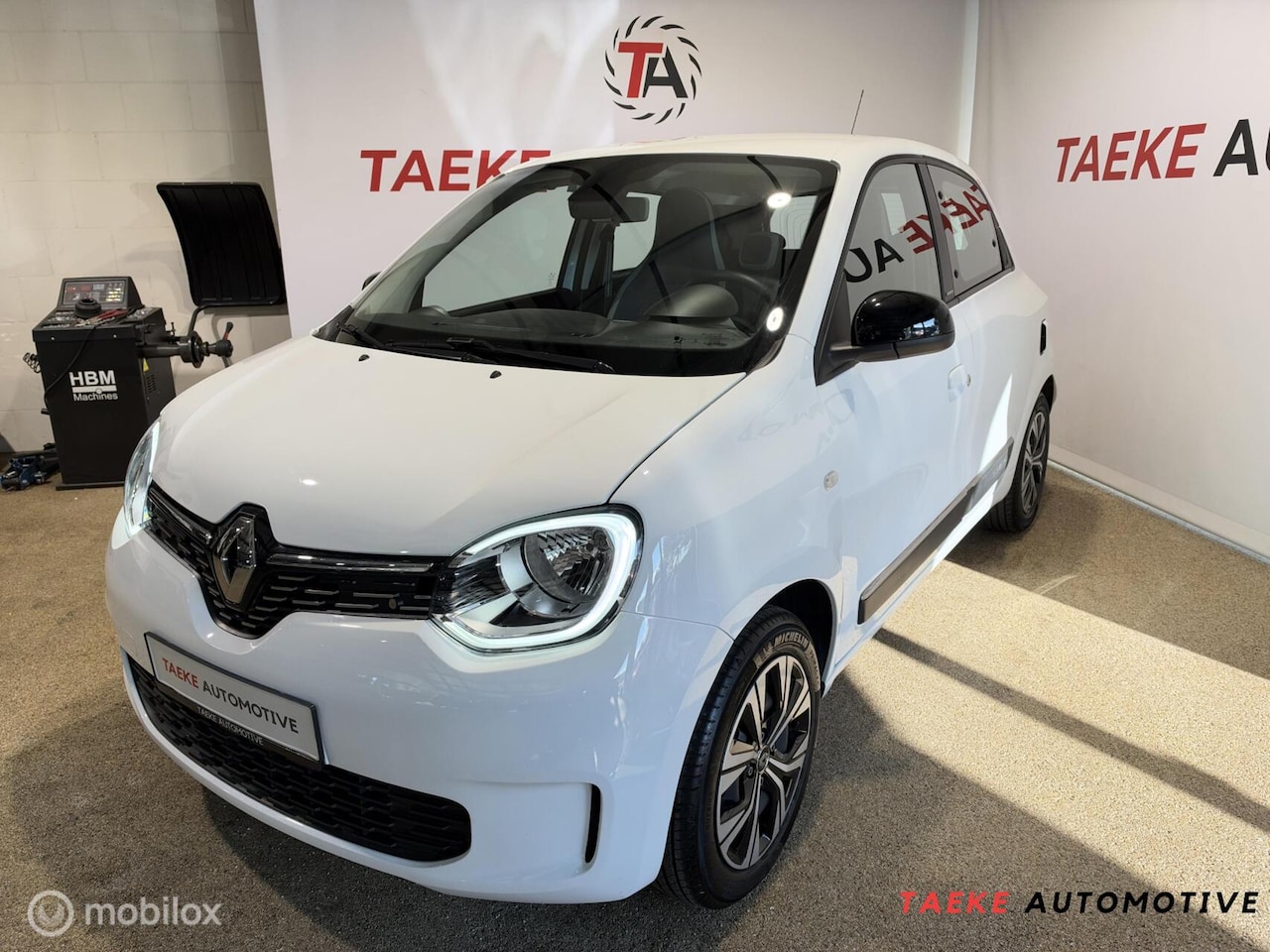 Renault Twingo - Limited 1.0 SCe AIRCO/CRUISE/PDC/APK - AutoWereld.nl