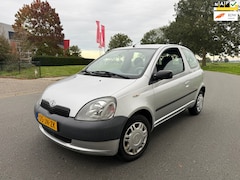 Toyota Yaris - 1.0-16V VVT-i Terra NAP/APK 12-2027