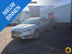Ford Focus Wagon - 1.5 Titanium Edition distributieriem is vv, clima, cruise, pdc, trekhaak afneembaar, stoel