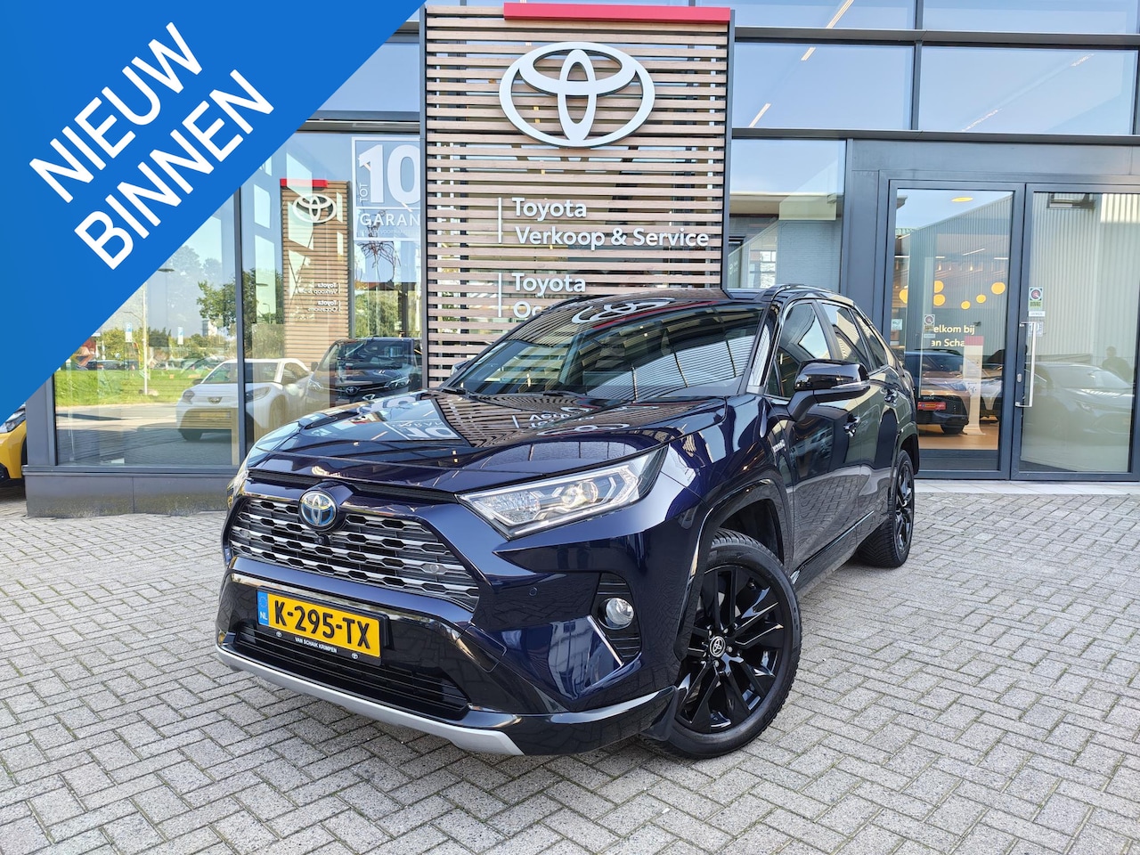Toyota RAV4 - 2.5 Hybrid AWD Bi-Tone | BTW-auto | Panoramadak | 360-camera | Digitale binnenspiegel | JB - AutoWereld.nl