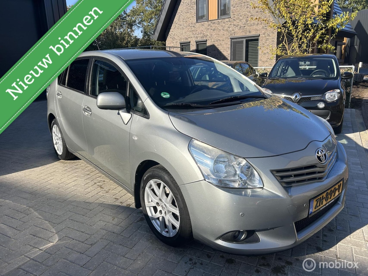 Toyota Verso - 1.8 VVT-i Business Titanium PDC Trekh Camera - AutoWereld.nl
