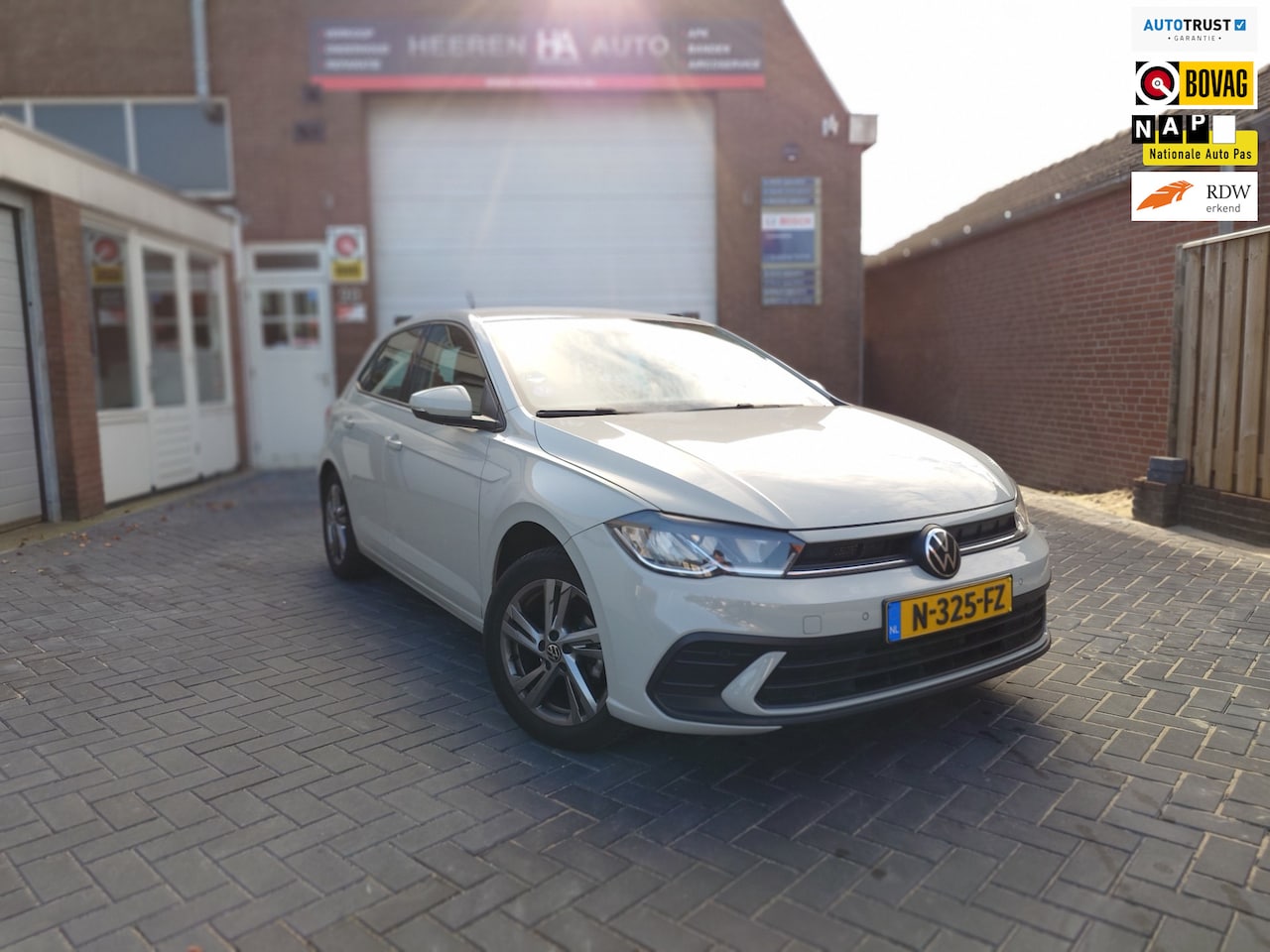 Volkswagen Polo - 1.0 TSI Life 1.0 TSI Life, Facelift, Stoelverwarming, Camera, Automaat! - AutoWereld.nl