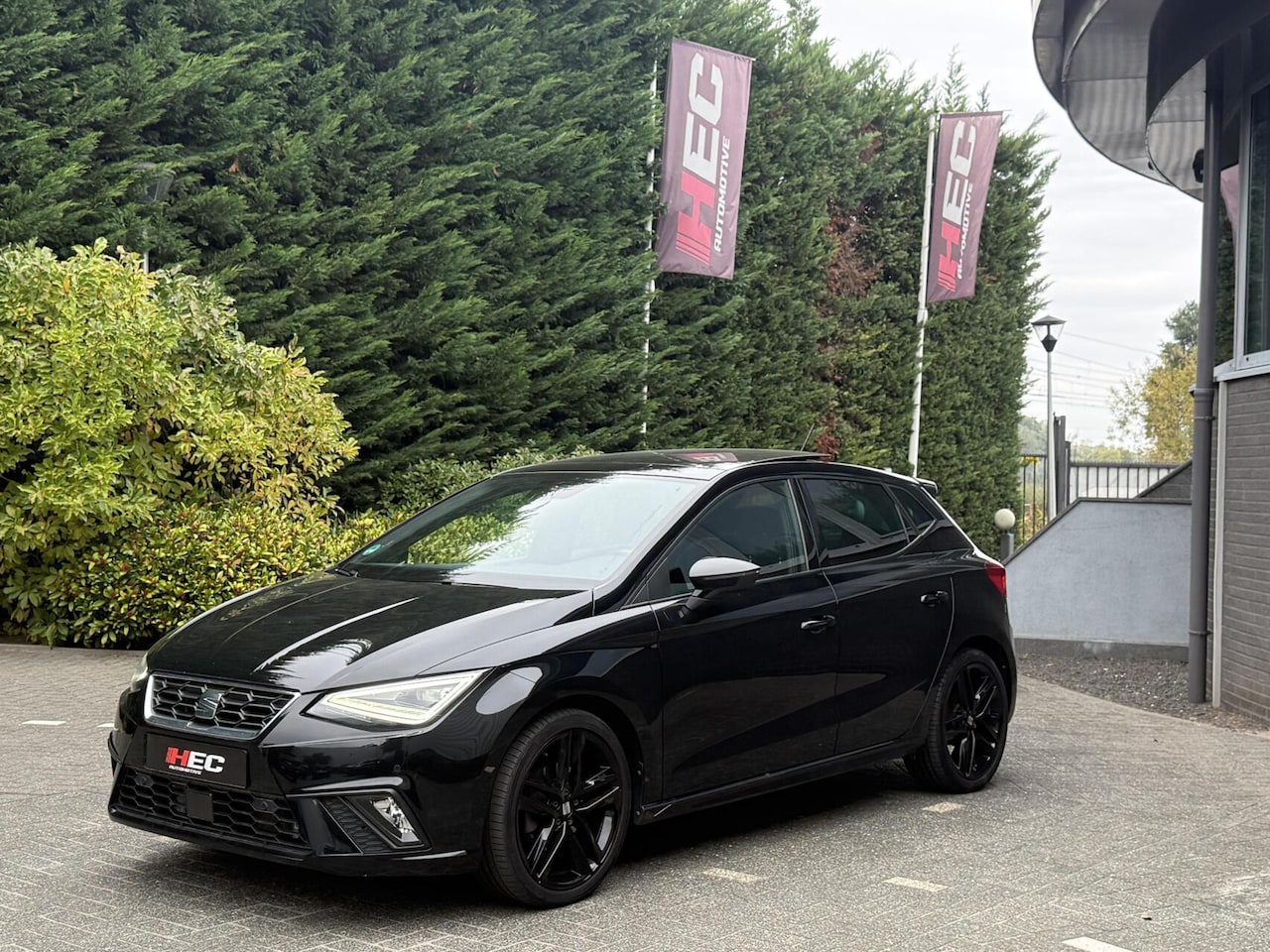 SEAT Ibiza - 1.5 TSI FR Pano|Camera|Trekhaak - AutoWereld.nl