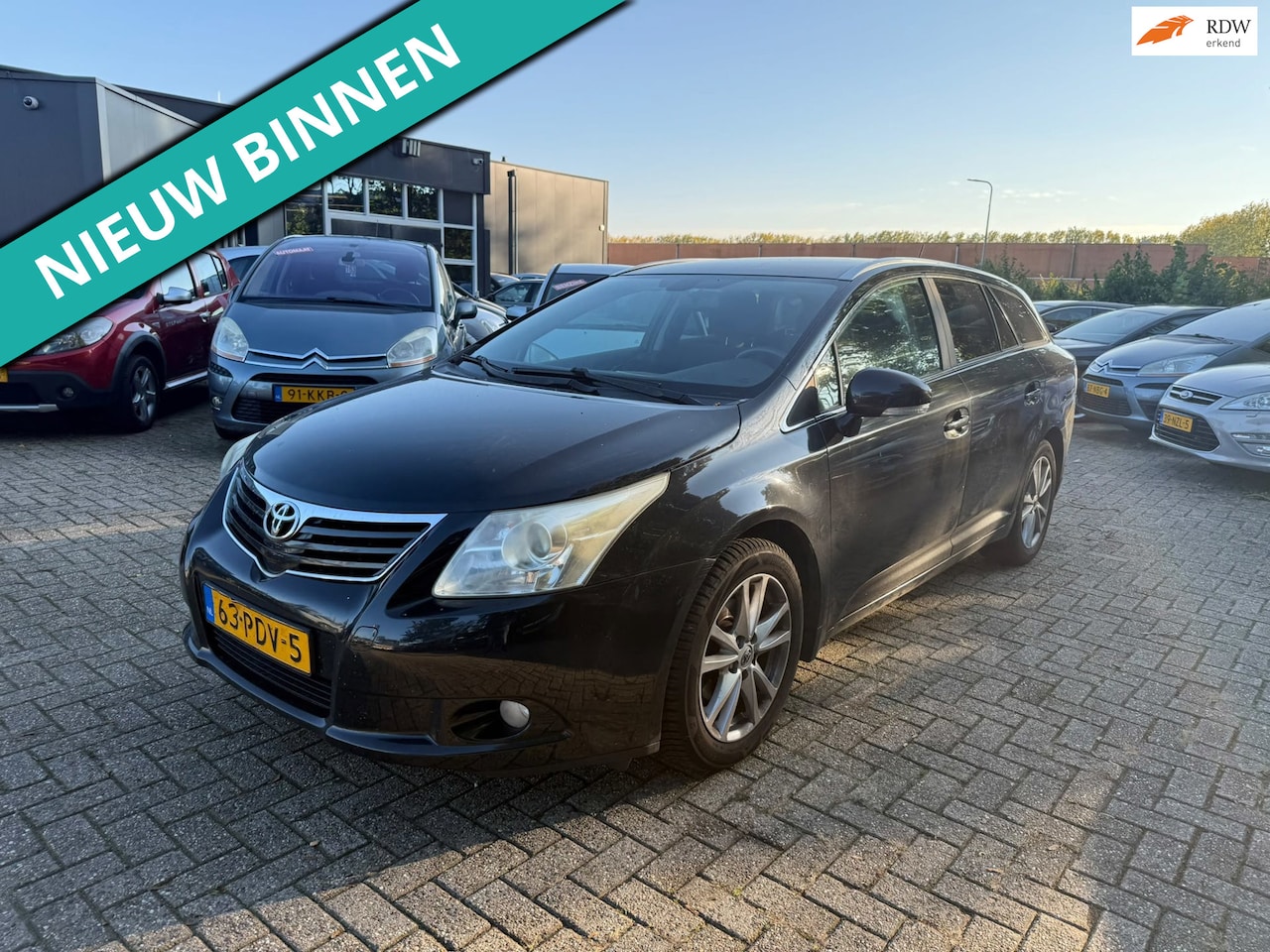 Toyota Avensis Wagon - 1.6 VVTi Business LET OP KOPPELING SLIPT - AutoWereld.nl