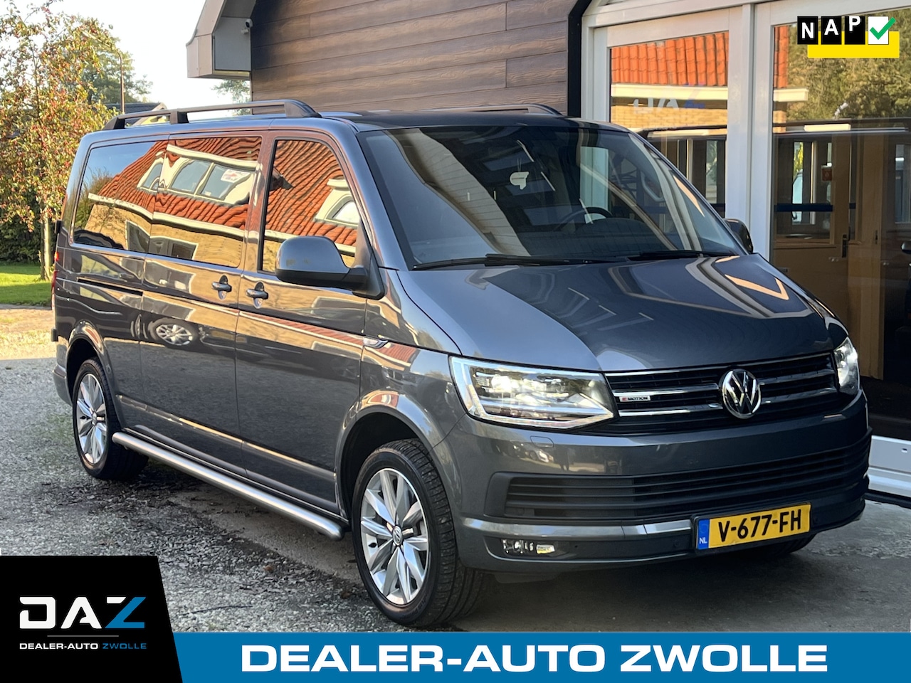 Volkswagen Transporter Caravelle - 2.0 TDI L2H1 DC 4Motion Caravelle 204PK/Aut/Ecc/Leer/Navi/Dak - AutoWereld.nl