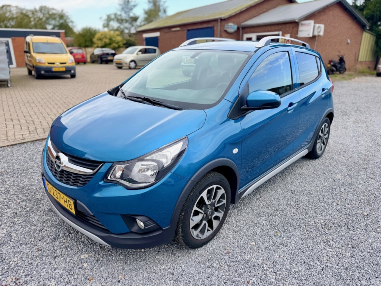 Opel Karl - 1.0 Start/Stop 75pk ROCKS Online Edition Airco | Navigatie | NAP | Lichtmetalen velgen - AutoWereld.nl