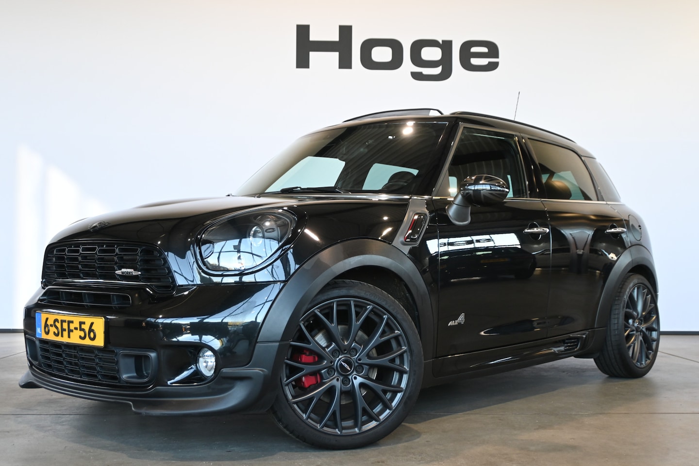 MINI Countryman - 1.6 Automaat John Cooper Works ALL4 Chili Clima Cruise control Panoramadak Navigatie 100% - AutoWereld.nl