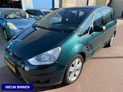 Ford S-Max - 2.3 Titanium Automaat 2009 NAP Panoramadak Dealer onderhouden met veel opties. APK april 2
