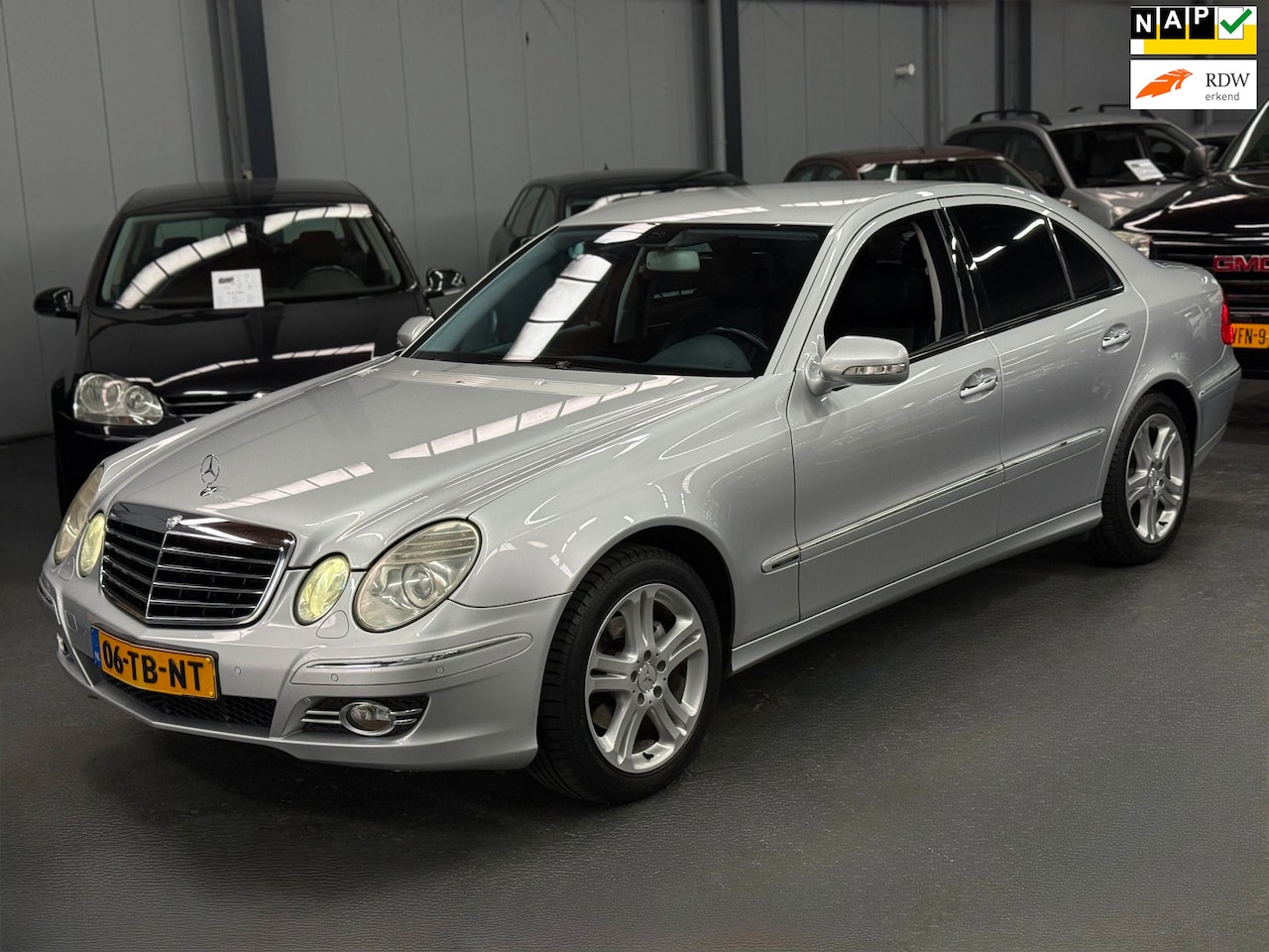 Mercedes-Benz E-klasse - 200 K. Avantgarde Nieuwe APK NAP Automaat Zeer Nette Staat - AutoWereld.nl