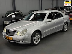 Mercedes-Benz E-klasse - 200 K. Avantgarde Nieuwe APK NAP Automaat Zeer Nette Staat