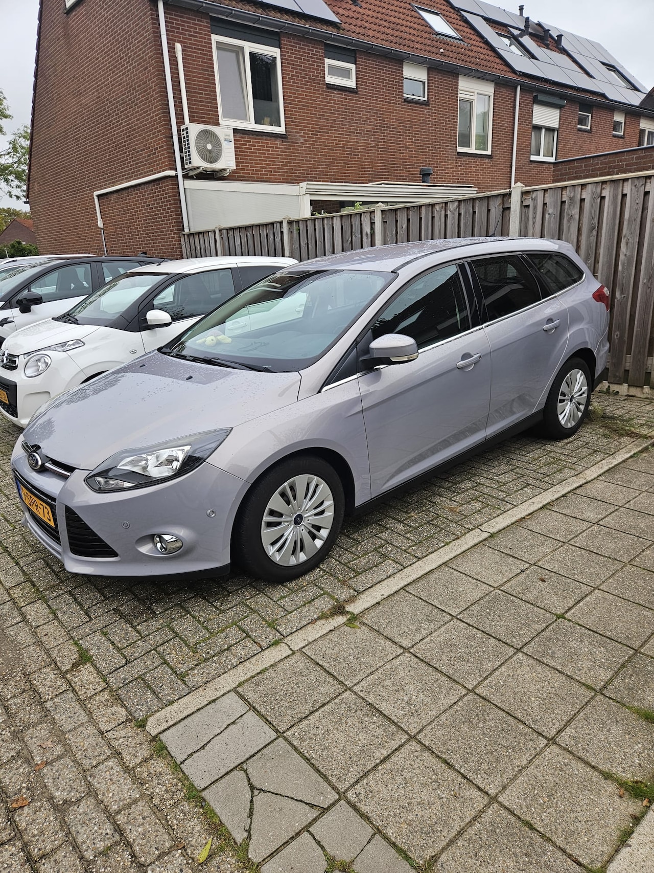 Ford Focus Wagon - 1.6 TDCI ECOnetic Lease Titanium - AutoWereld.nl