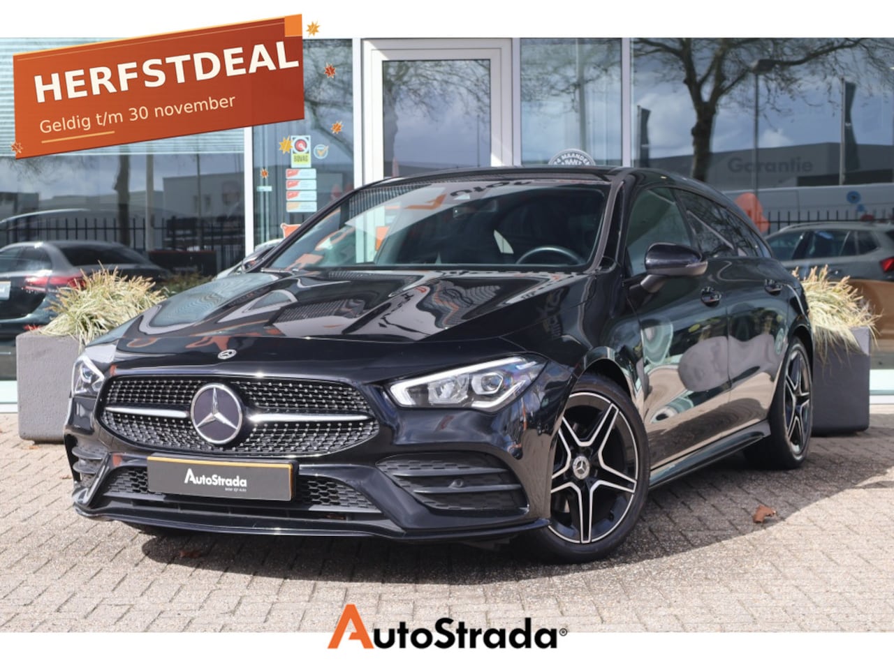 Mercedes-Benz CLA-klasse Shooting Brake - 180 136pk 7G-DCT Business Solution AMG Line | Sfeer | Trekhaak | Camera | Night Pakket | C - AutoWereld.nl