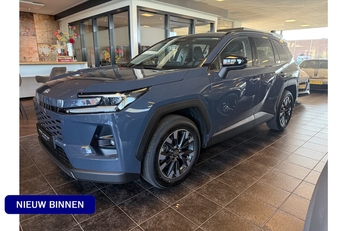 Toyota RAV4 - 2.5 Plug-in Hybrid 270 Dynamic ** Navigatie ** Carplay Rijbereik tot 137km (WLTP) ** Direc - AutoWereld.nl