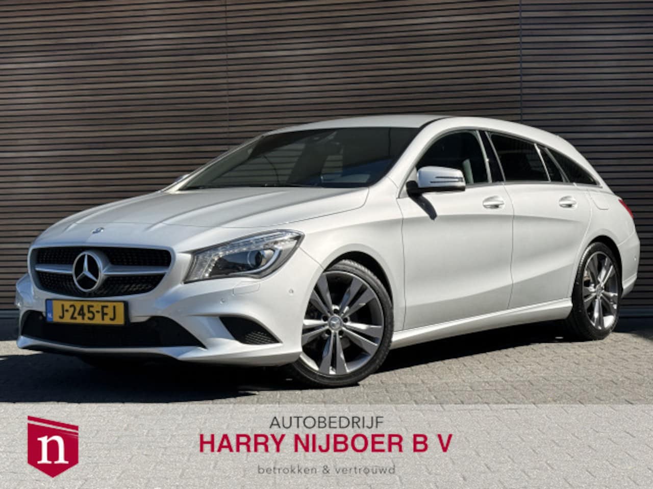 Mercedes-Benz CLA-klasse Shooting Brake - 180 Lease Edition Navi / Clima / Lm Velgen / Half Leer / PDC - AutoWereld.nl