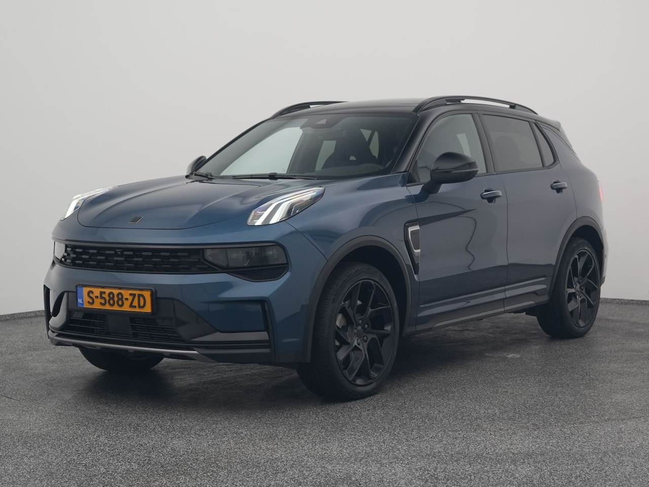 Lynk & Co 01 - 1.5 Plug-in Hybrid | 360° | BLACK | ZWARTE HEMEL | NLD AUTO - AutoWereld.nl