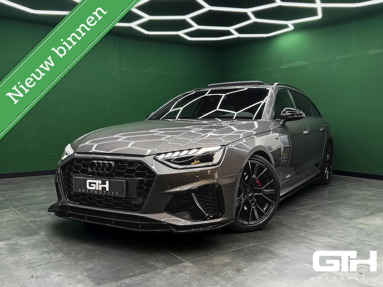 Audi A4 Avant - 40 TFSI S-Line Camera | Pano | Sfeer | RS4 - AutoWereld.nl