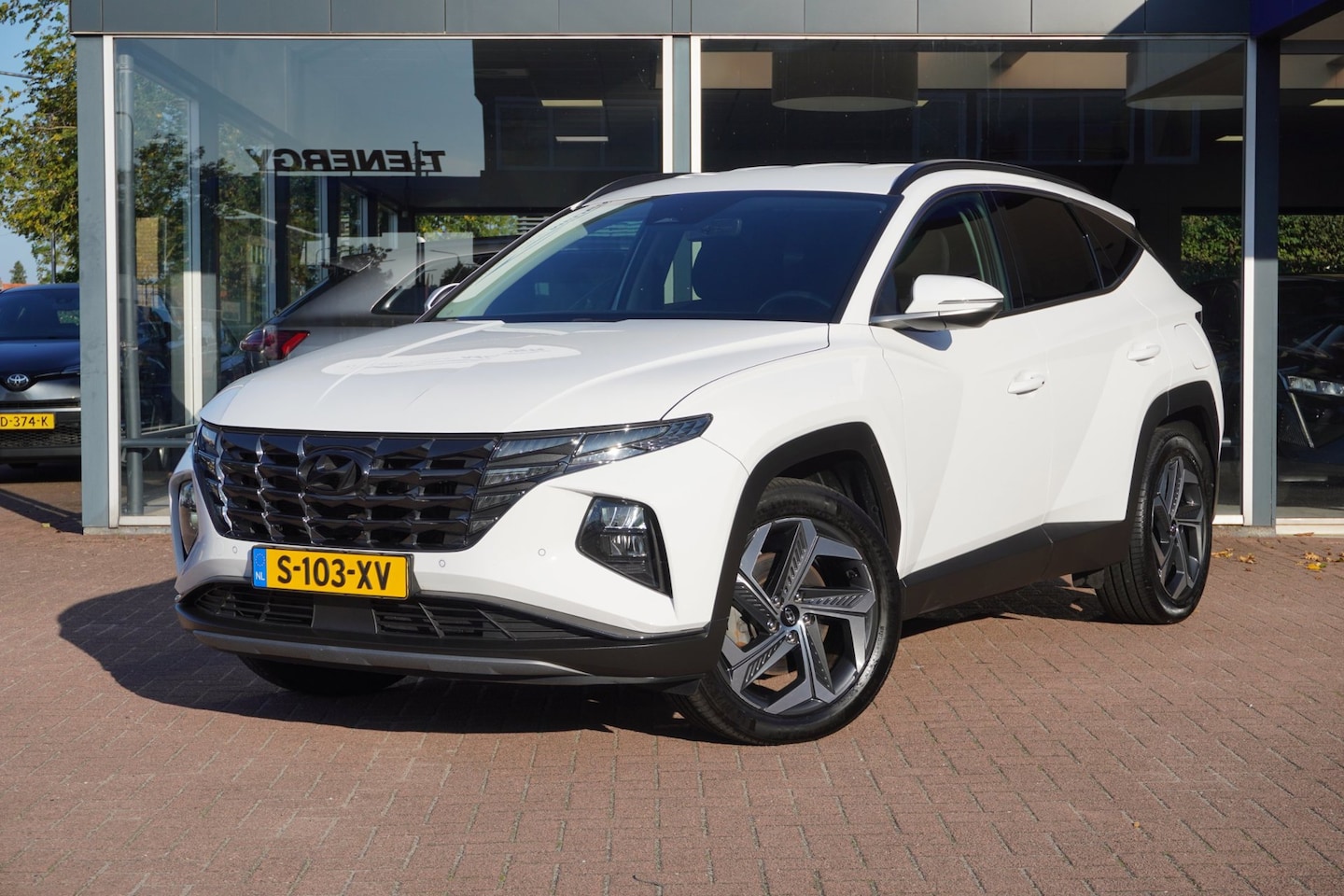 Hyundai Tucson - 1.6 T-GDI PHEV Comfort 4WD Automaat | 2023 | Airco | Navigatie | Trekhaak | Inruil mogelij - AutoWereld.nl