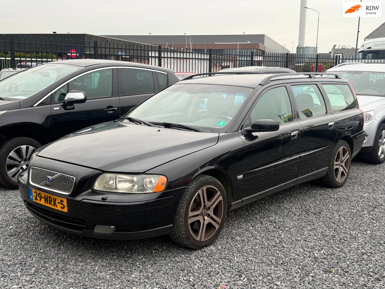 Volvo V70 - 2.4 D5 AUTOMAAT!APK!LEDER!RIJDT GOED! - AutoWereld.nl
