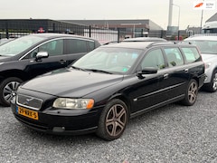 Volvo V70 - 2.4 D5 AUTOMAATAPKLEDERRIJDT GOED