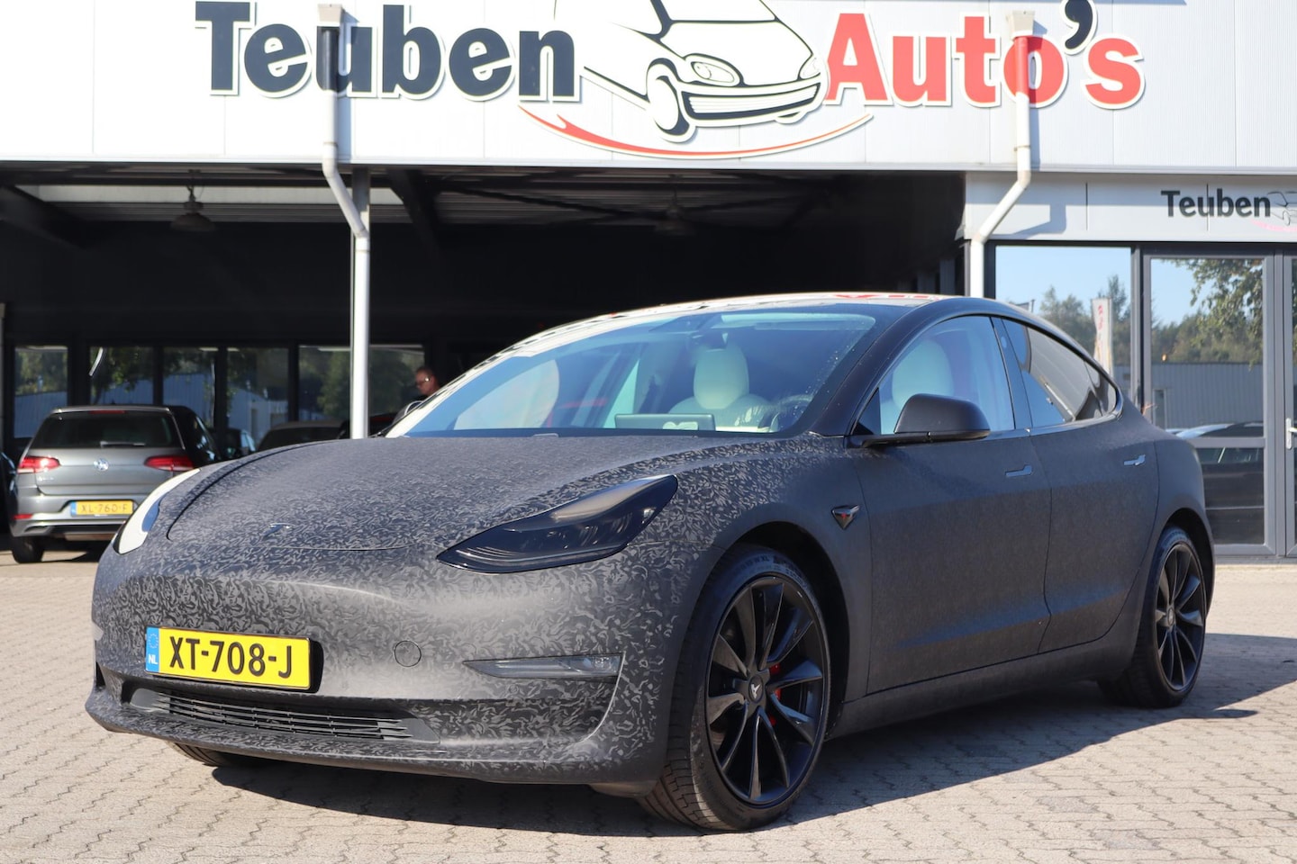 Tesla Model 3 - Long Range AWD 75 kWh | SOH 86,3% | Basic Autopilot | Wrap | Lichtmetalen 19" - AutoWereld.nl